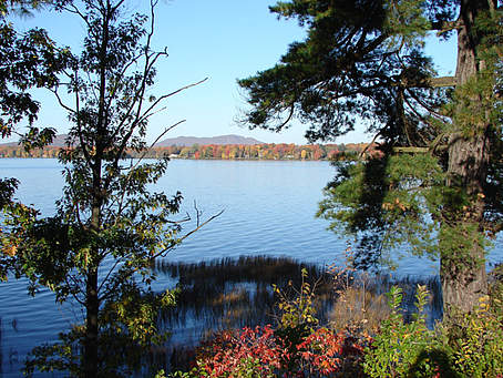 Hôtel Lac-Brome - Vue du lac automne