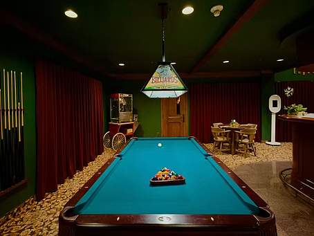 Hôtel du Lac Carling, Laurentides - Billard